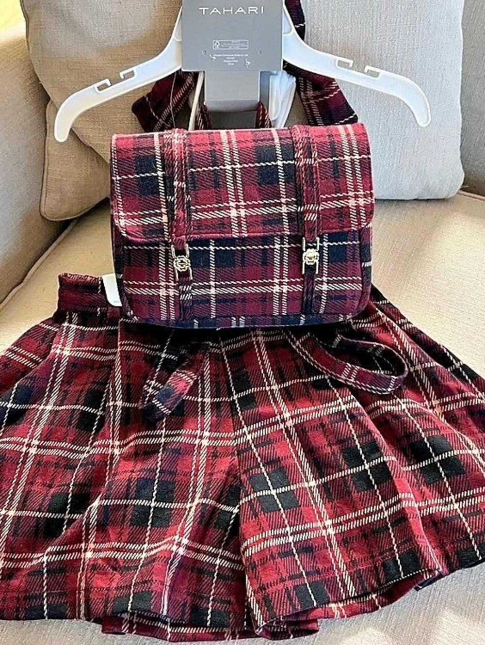 Tahari Plaid Girls Skort 4 piece Set Size 10/12 NWOT